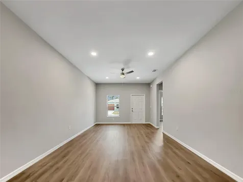 5020 Finders Court Tampa FL 33617