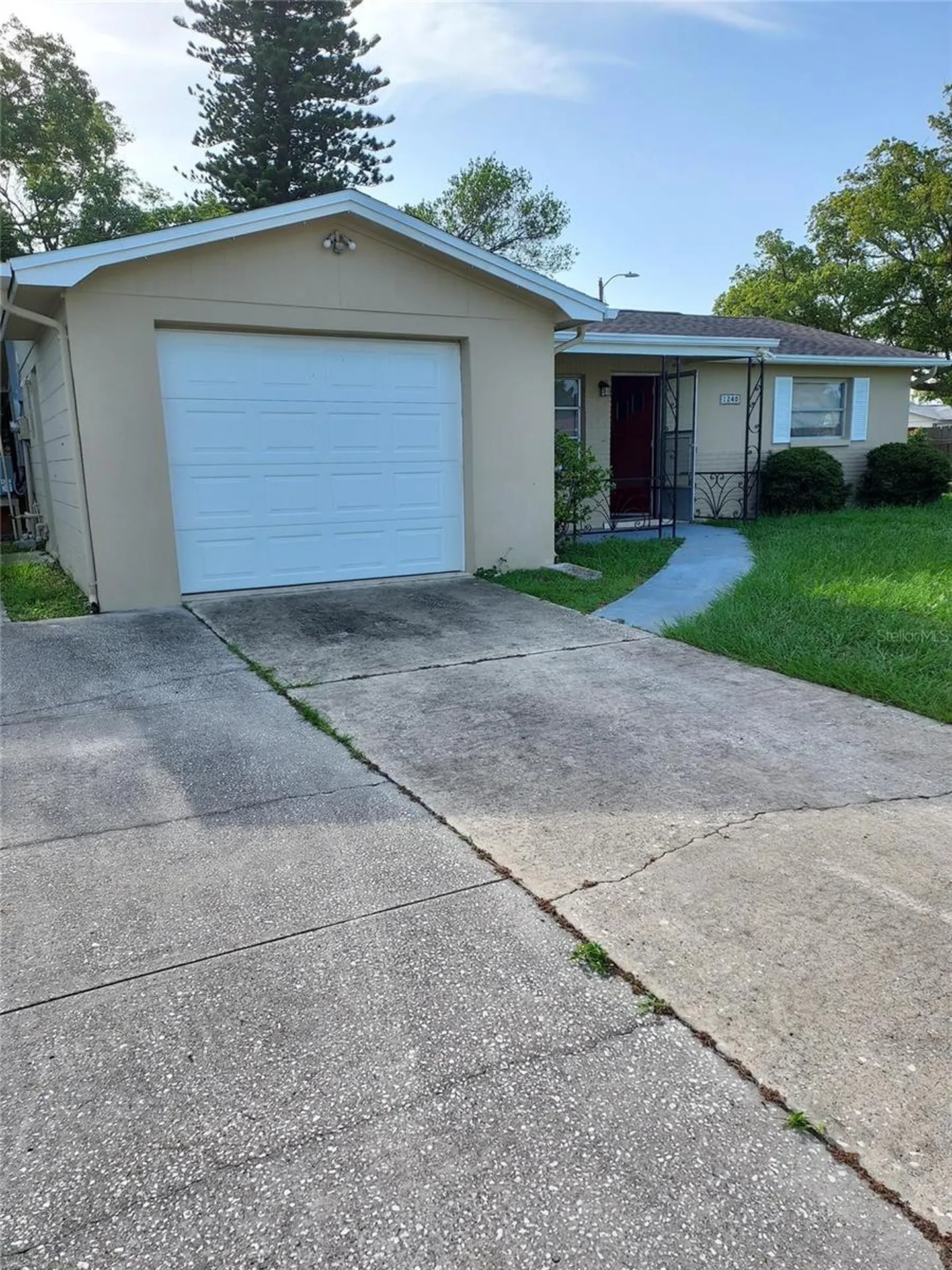 1240 Chelsea Lane Holiday FL 34691