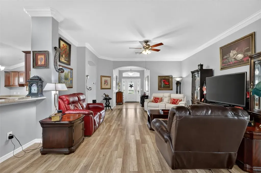 1614 Pennecamp Drive The Villages FL 32162