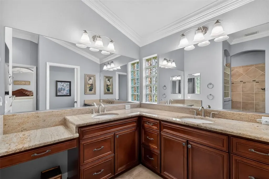 1614 Pennecamp Drive The Villages FL 32162