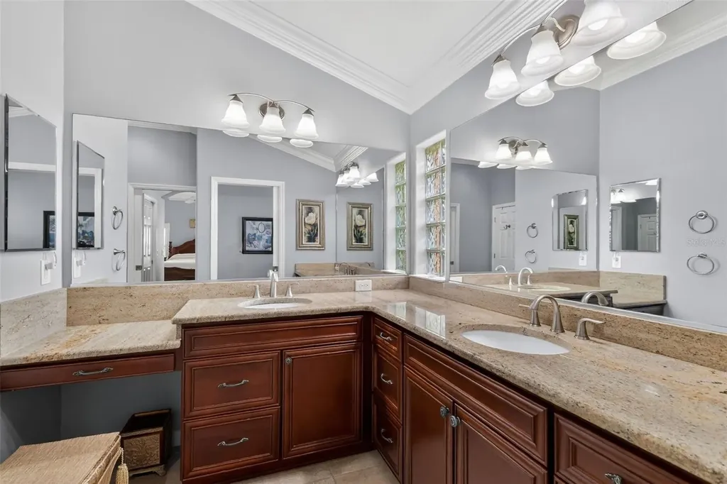 1614 Pennecamp Drive The Villages FL 32162