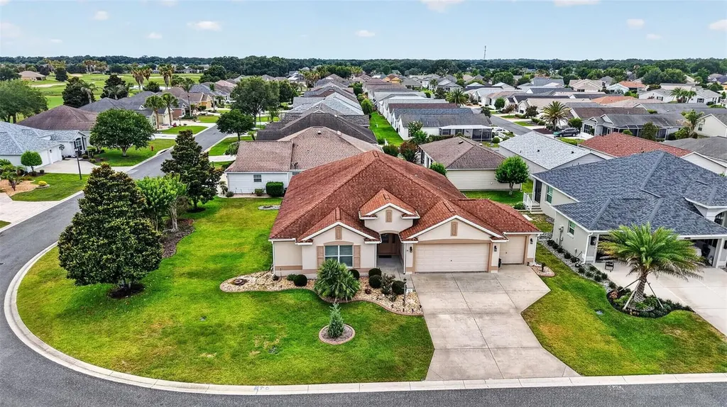 1614 Pennecamp Drive The Villages FL 32162