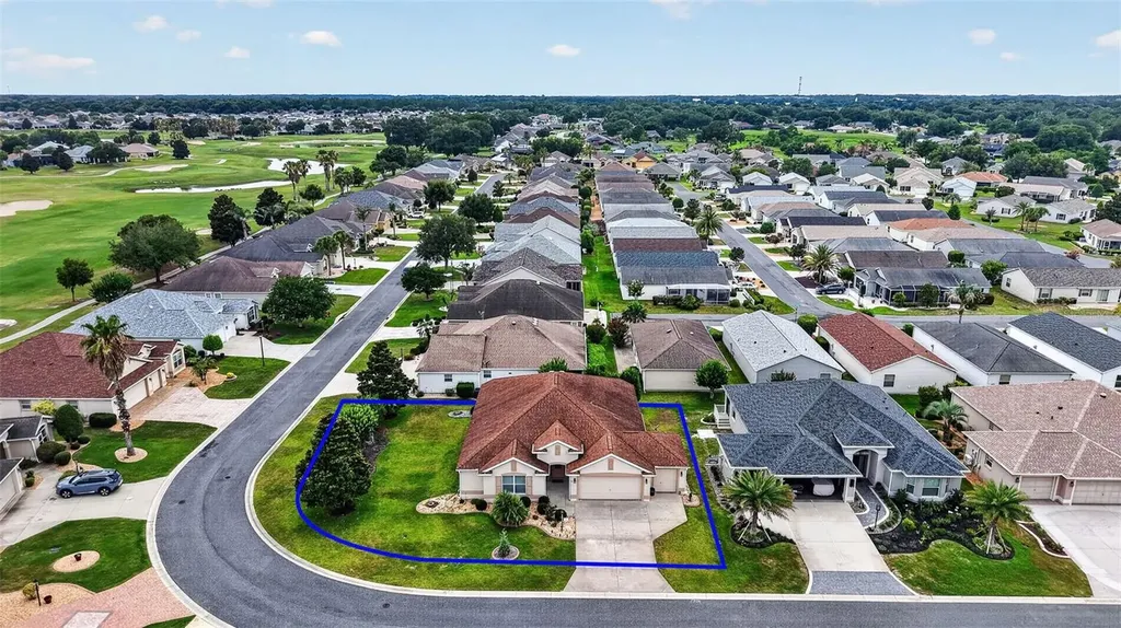 1614 Pennecamp Drive The Villages FL 32162