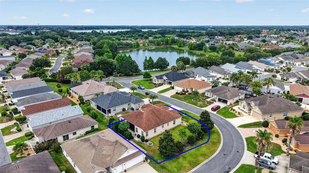1614 Pennecamp Drive The Villages FL 32162