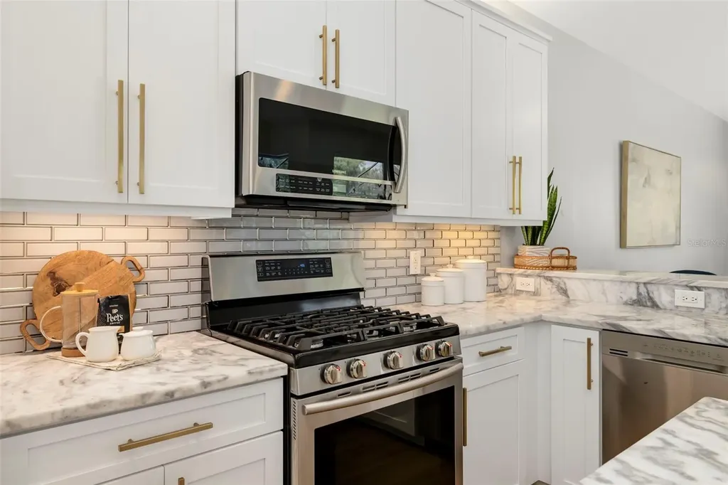 6215 Warbler Lane Lakewood Ranch FL 34202