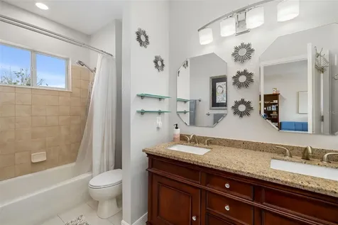 6215 Warbler Lane Lakewood Ranch FL 34202