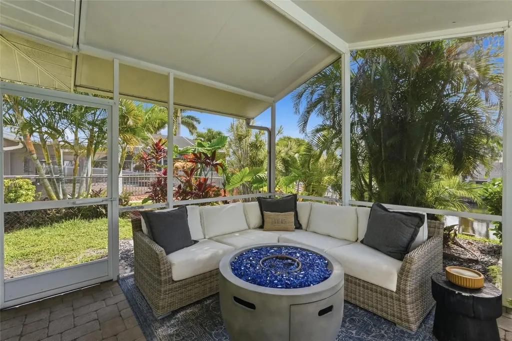 2835 SE 18th Avenue Cape Coral FL 33904