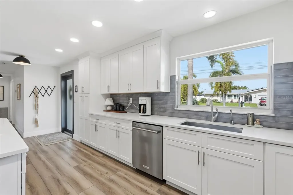 2835 SE 18th Avenue Cape Coral FL 33904