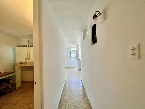 Urb. Villa Clarita G-4 Fajardo PR 00738