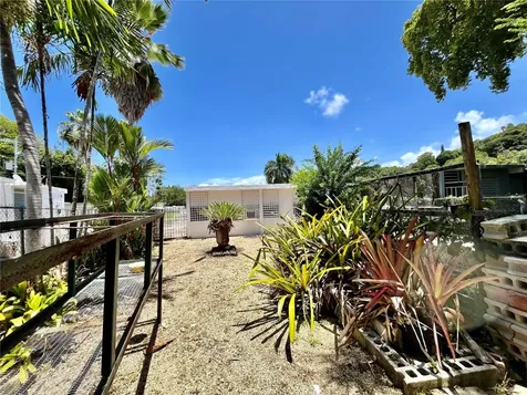Urb. Villa Clarita G-4 Fajardo PR 00738