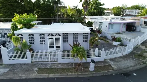 Urb. Villa Clarita G-4 Fajardo PR 00738