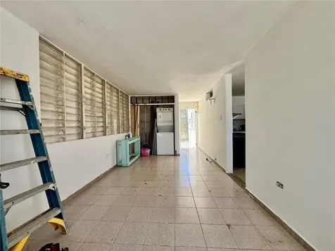 Urb. Villa Clarita G-4 Fajardo PR 00738