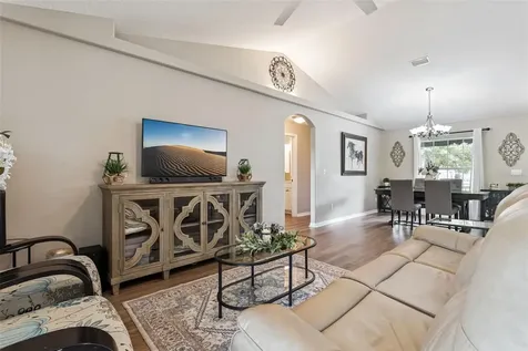 132 Floridana Road Debary FL 32713