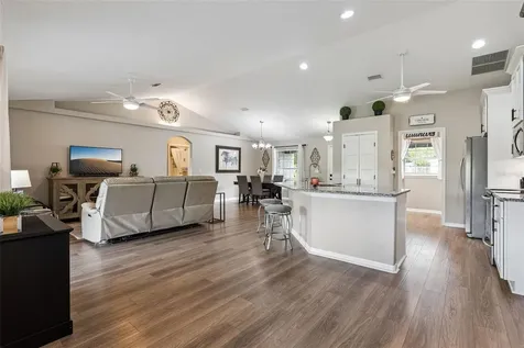 132 Floridana Road Debary FL 32713