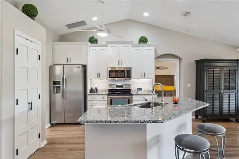132 Floridana Road Debary FL 32713
