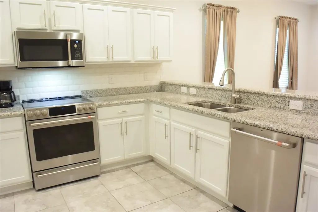 1213 Grantham Drive Sarasota FL 34234