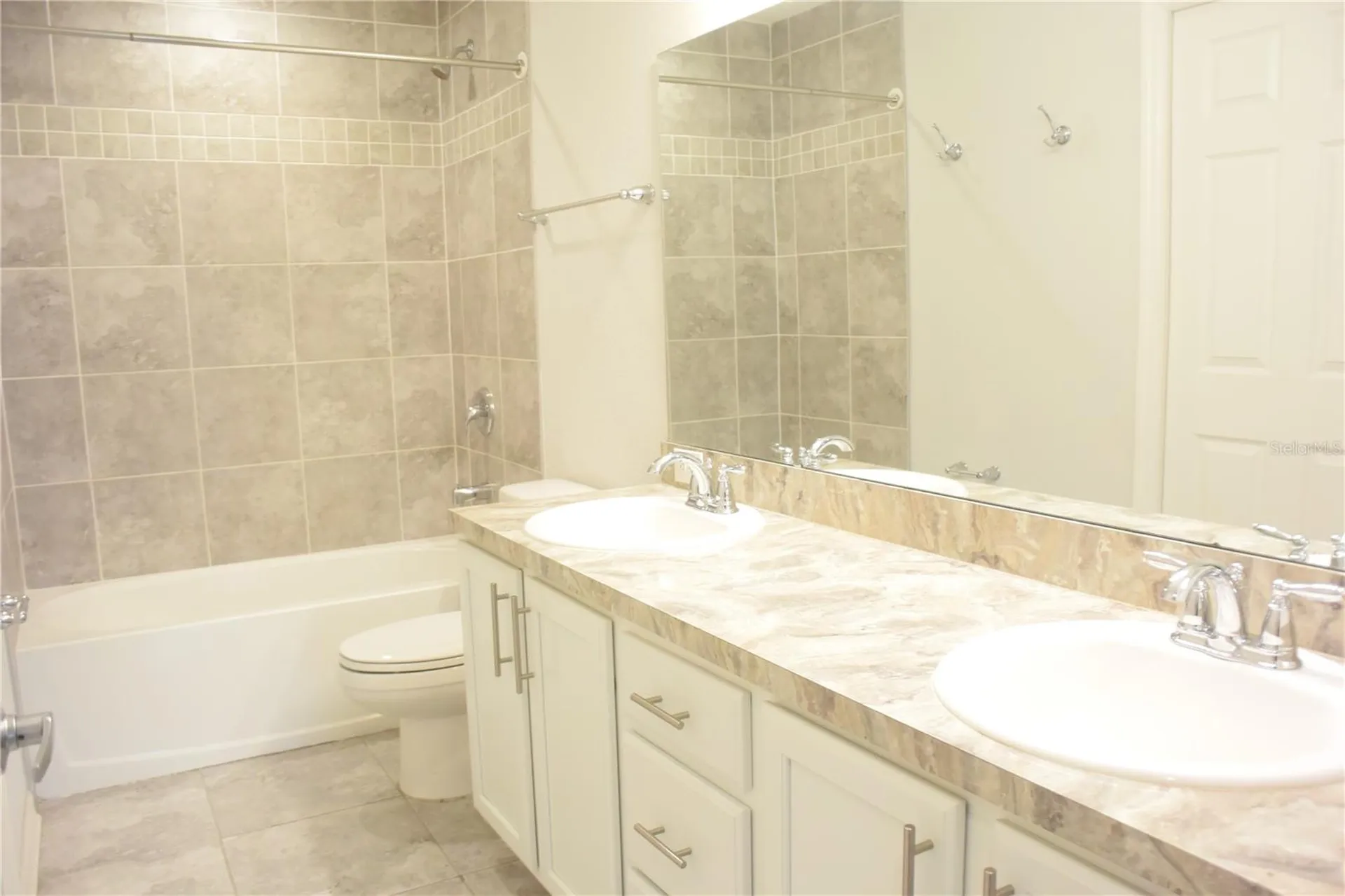 1213 Grantham Drive Sarasota FL 34234