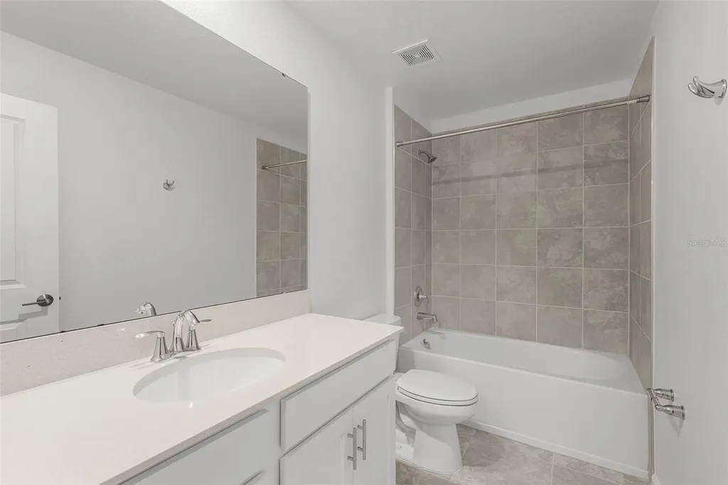 2563 Relaxing Lane Kissimmee FL 34744