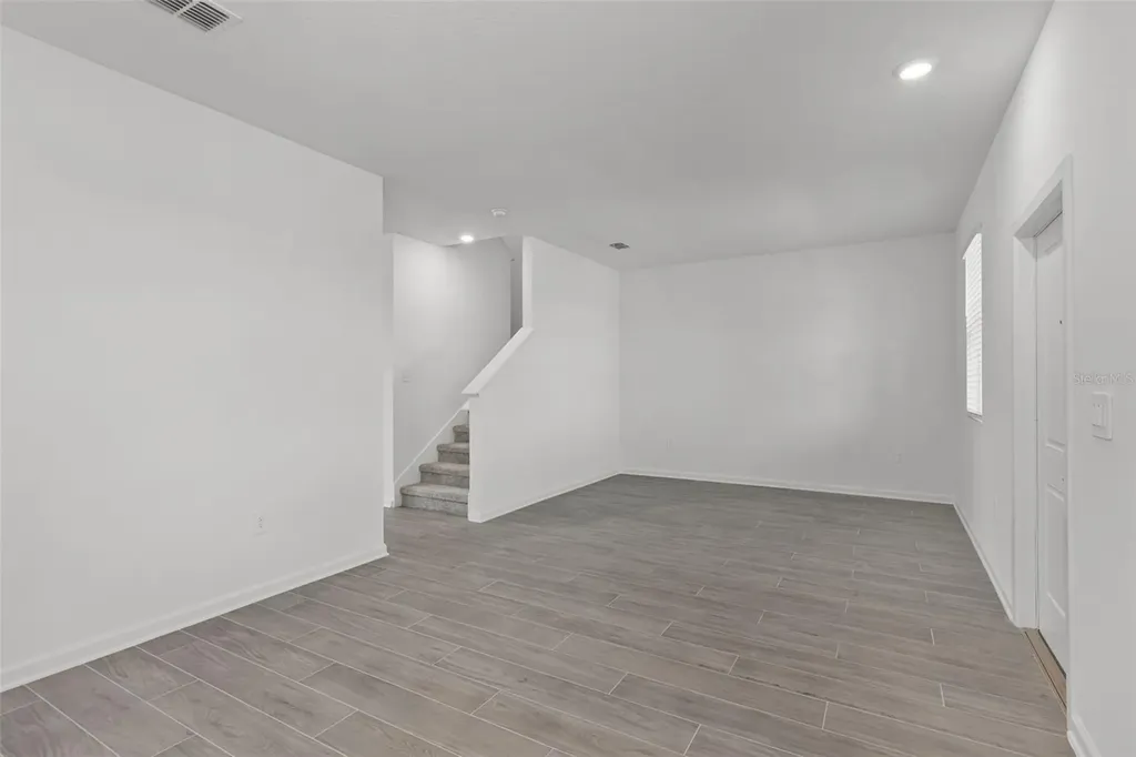 2563 Relaxing Lane Kissimmee FL 34744