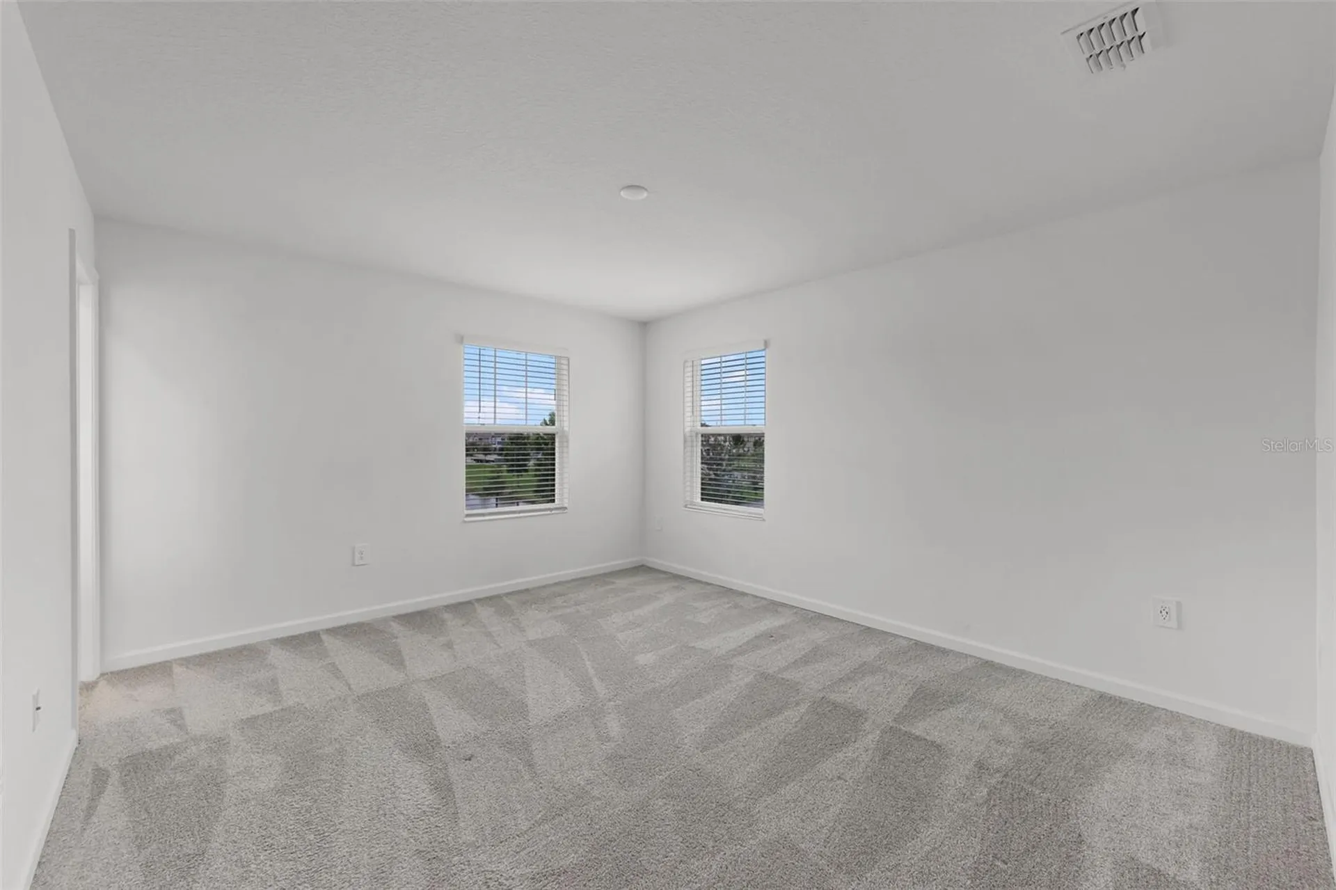 2563 Relaxing Lane Kissimmee FL 34744