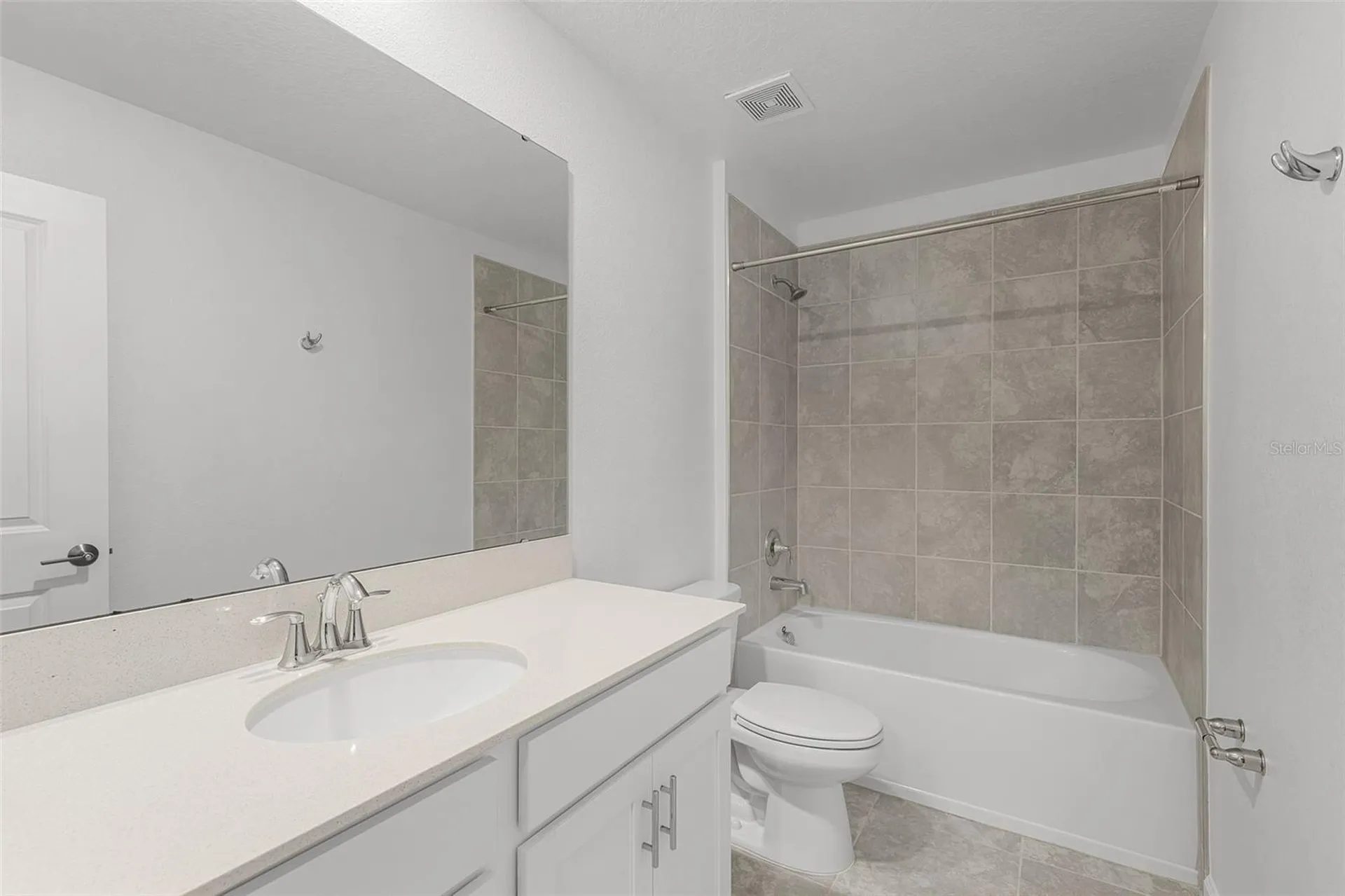 2563 Relaxing Lane Kissimmee FL 34744