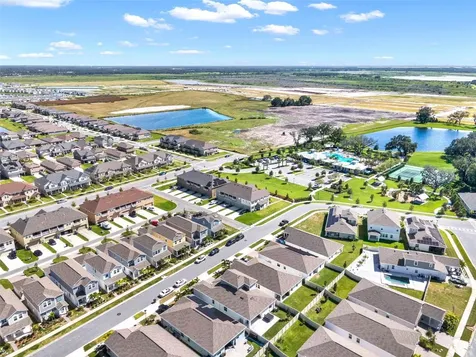 2563 Relaxing Lane Kissimmee FL 34744
