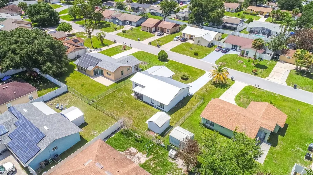443 Ball Court Kissimmee FL 34759