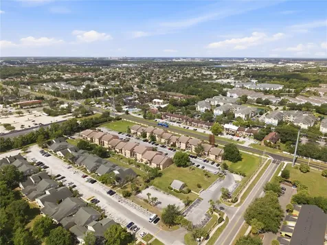 5219 Via Hacienda Circle Orlando FL 32839