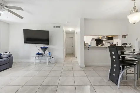 5219 Via Hacienda Circle Orlando FL 32839
