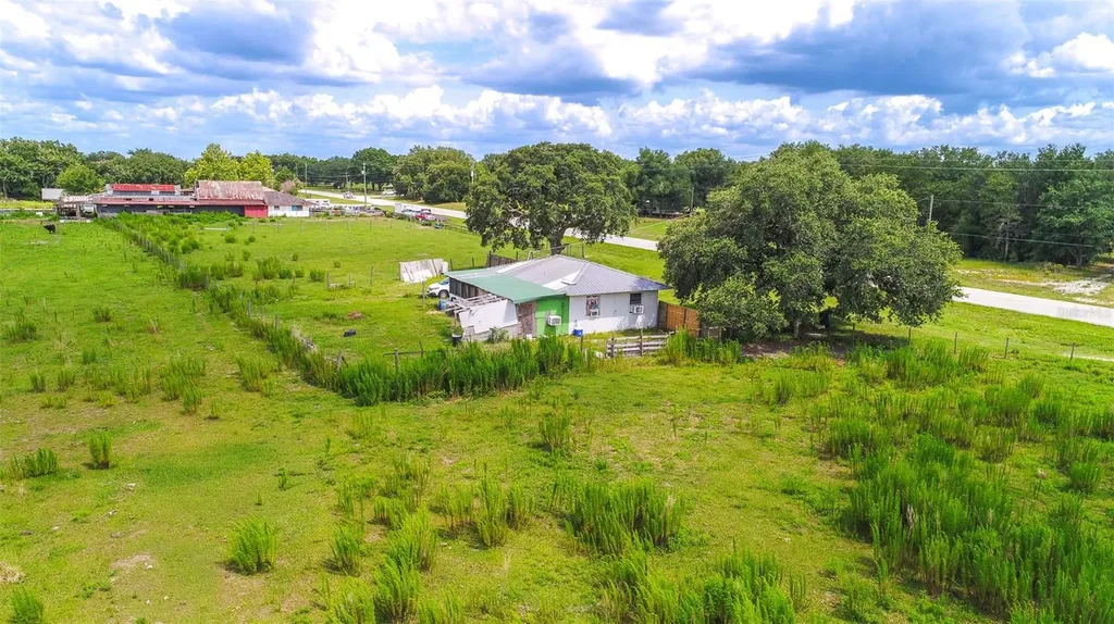 4706 County Road 557a Polk City FL 33868