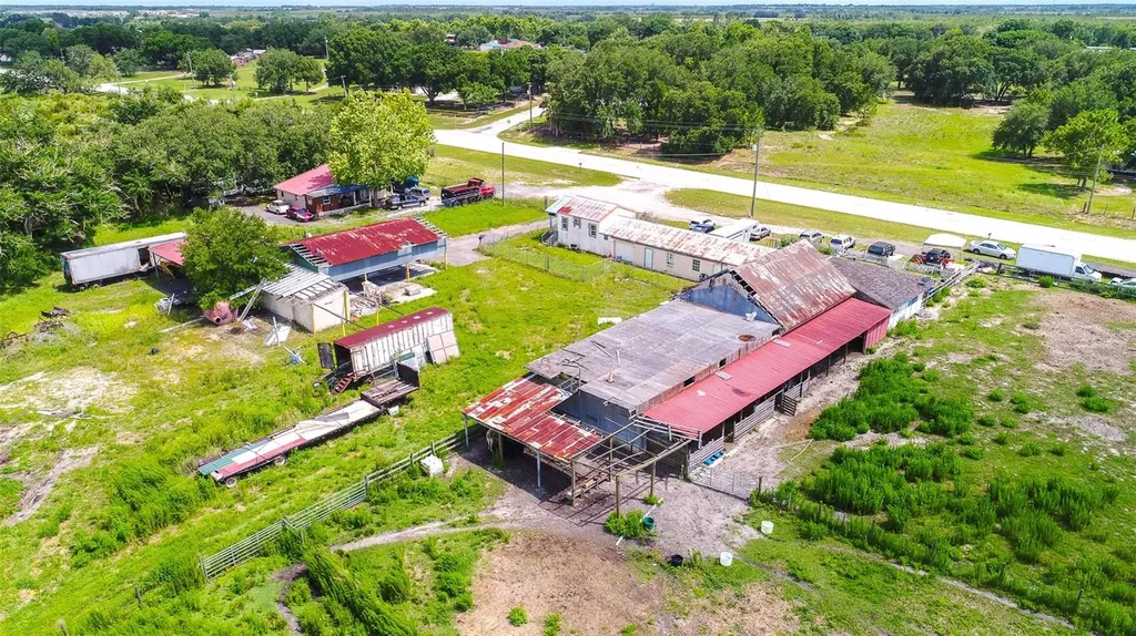 4706 County Road 557a Polk City FL 33868