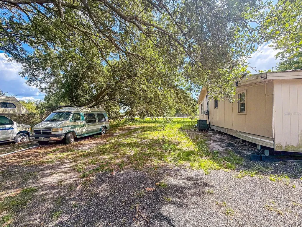 4706 County Road 557a Polk City FL 33868