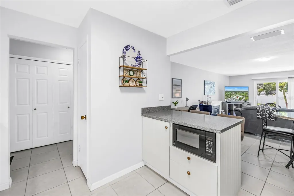 701 Poinsettia Road Belleair FL 33756