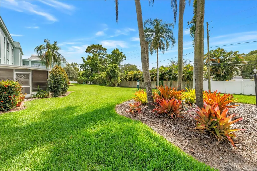 701 Poinsettia Road Belleair FL 33756