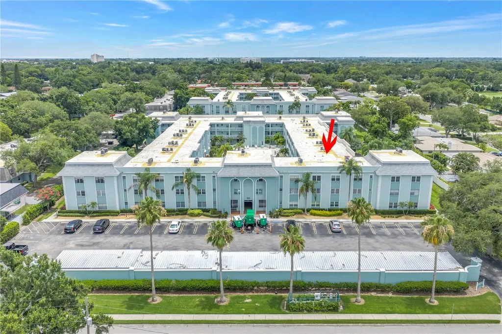 701 Poinsettia Road Belleair FL 33756