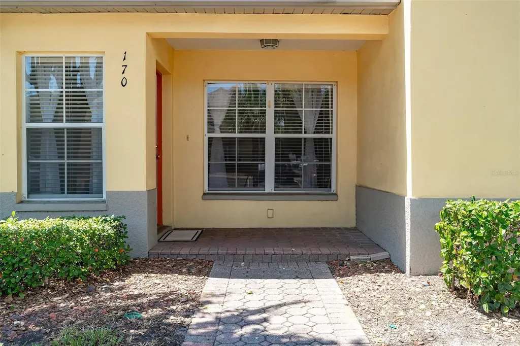 170 Coquina Bay Drive St Petersburg FL 33705