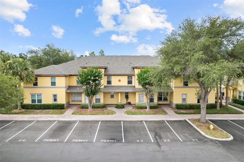 170 Coquina Bay Drive St Petersburg FL 33705