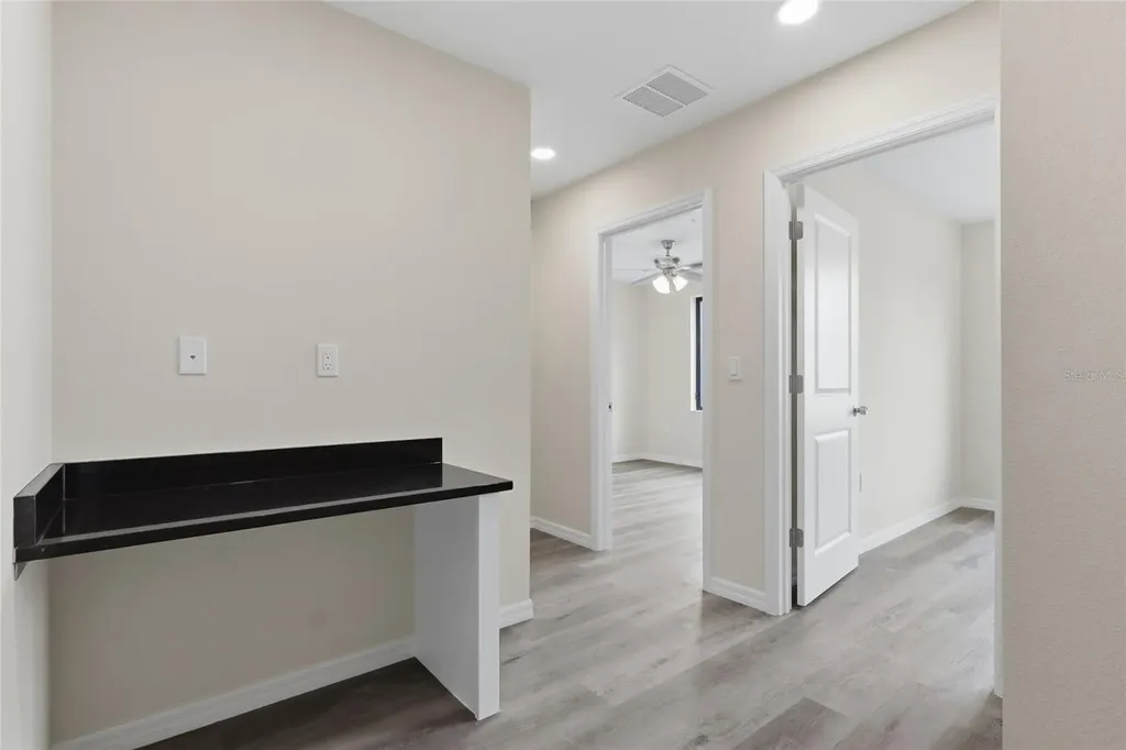 4369 Cambio Gardens Court Tampa FL 33610
