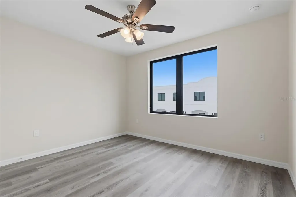4369 Cambio Gardens Court Tampa FL 33610