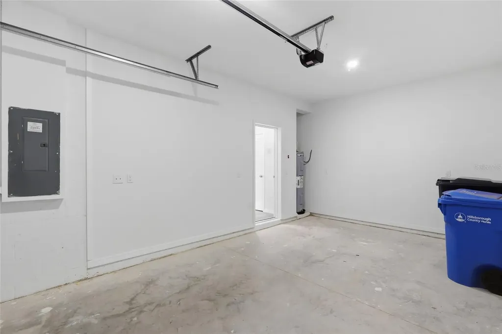 4369 Cambio Gardens Court Tampa FL 33610