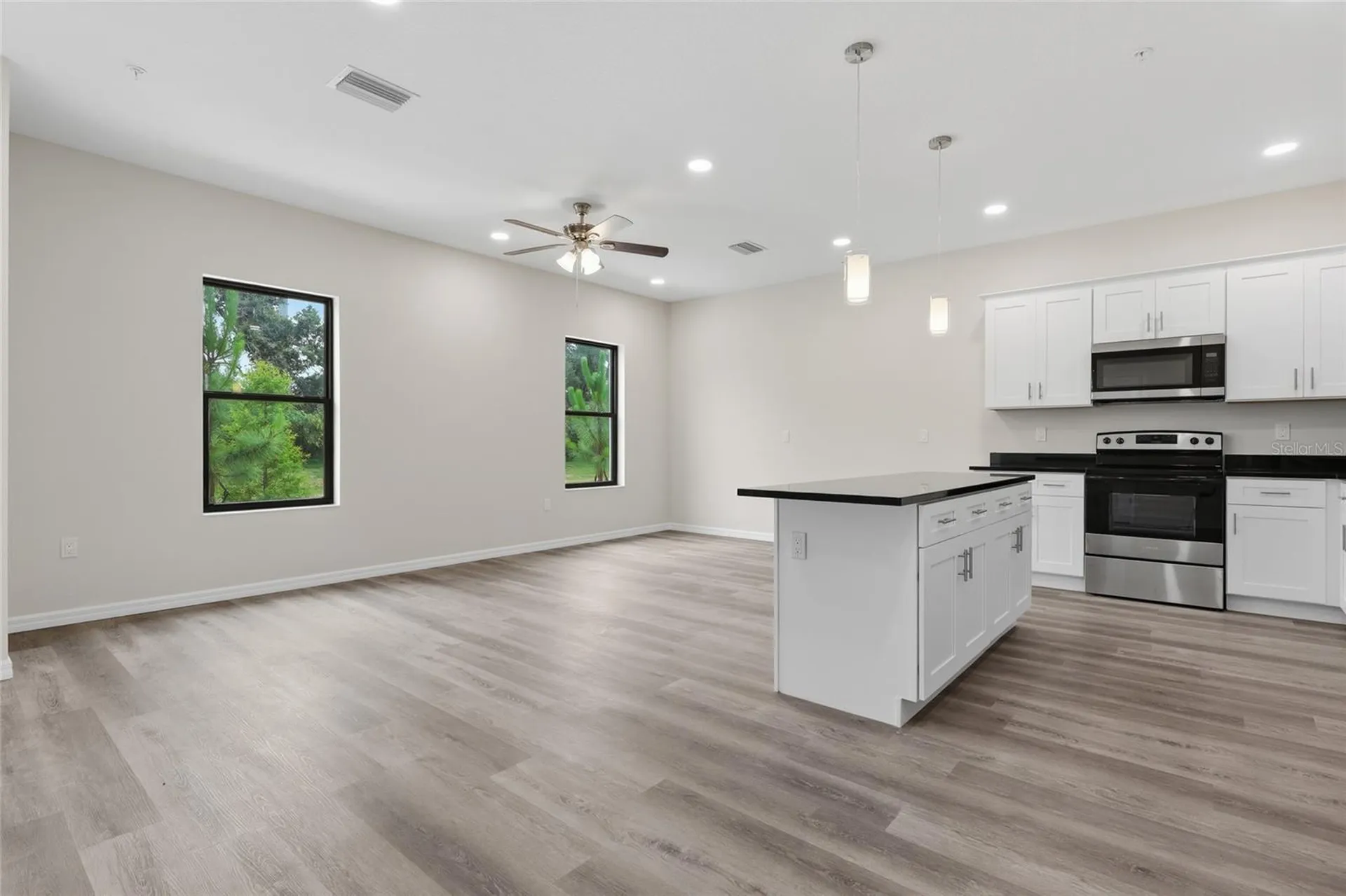 4369 Cambio Gardens Court Tampa FL 33610