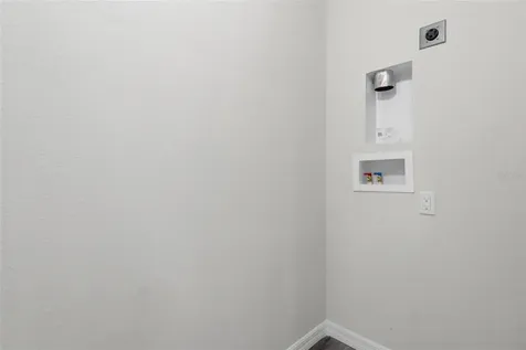 4369 Cambio Gardens Court Tampa FL 33610