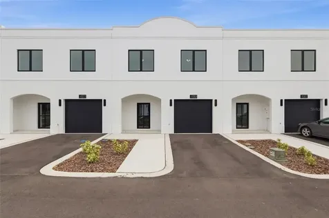 4369 Cambio Gardens Court Tampa FL 33610