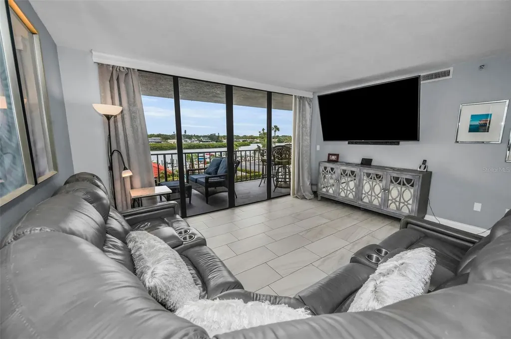 19111 Vista Bay Drive Indian Shores FL 33785