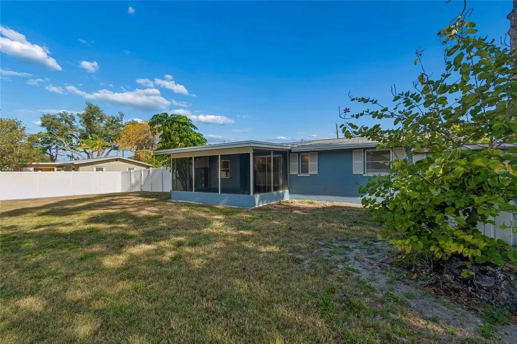 2348 Doud Street Sarasota FL 34231
