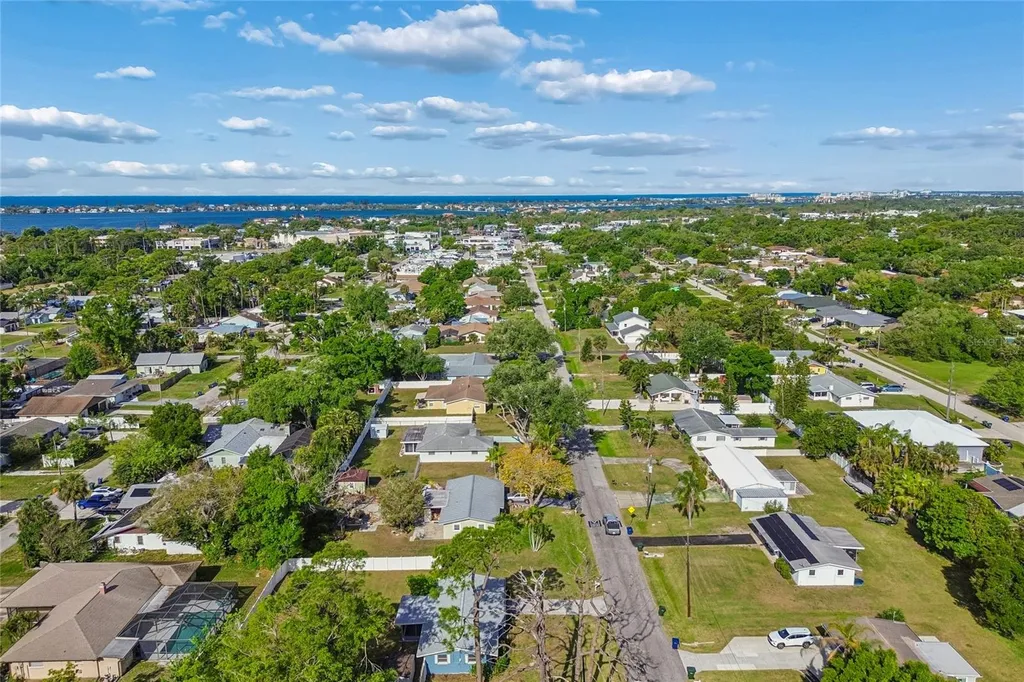 2348 Doud Street Sarasota FL 34231