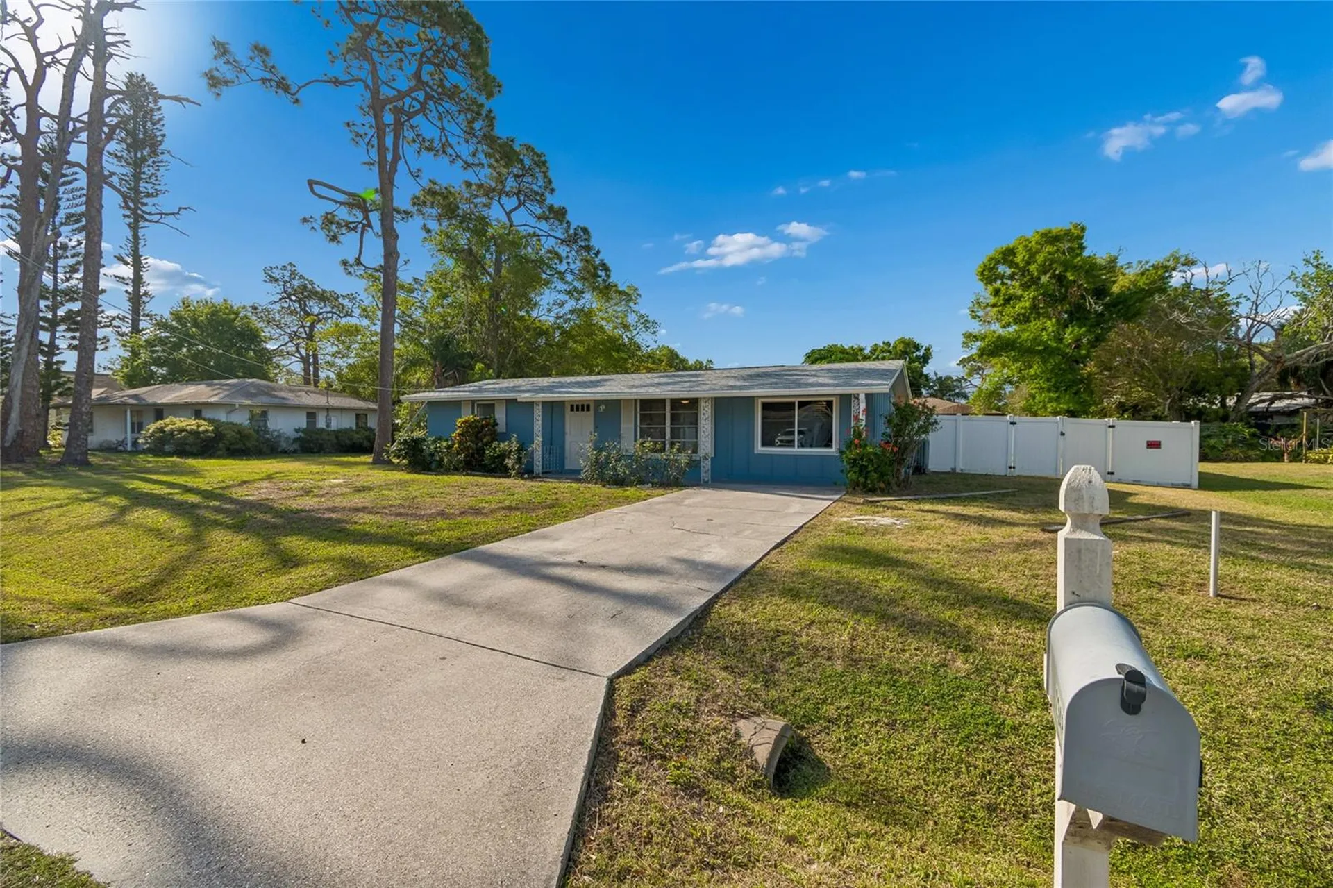 2348 Doud Street Sarasota FL 34231