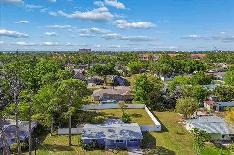 2348 Doud Street Sarasota FL 34231
