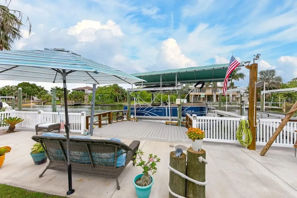 6801 Clark Street Hudson FL 34667