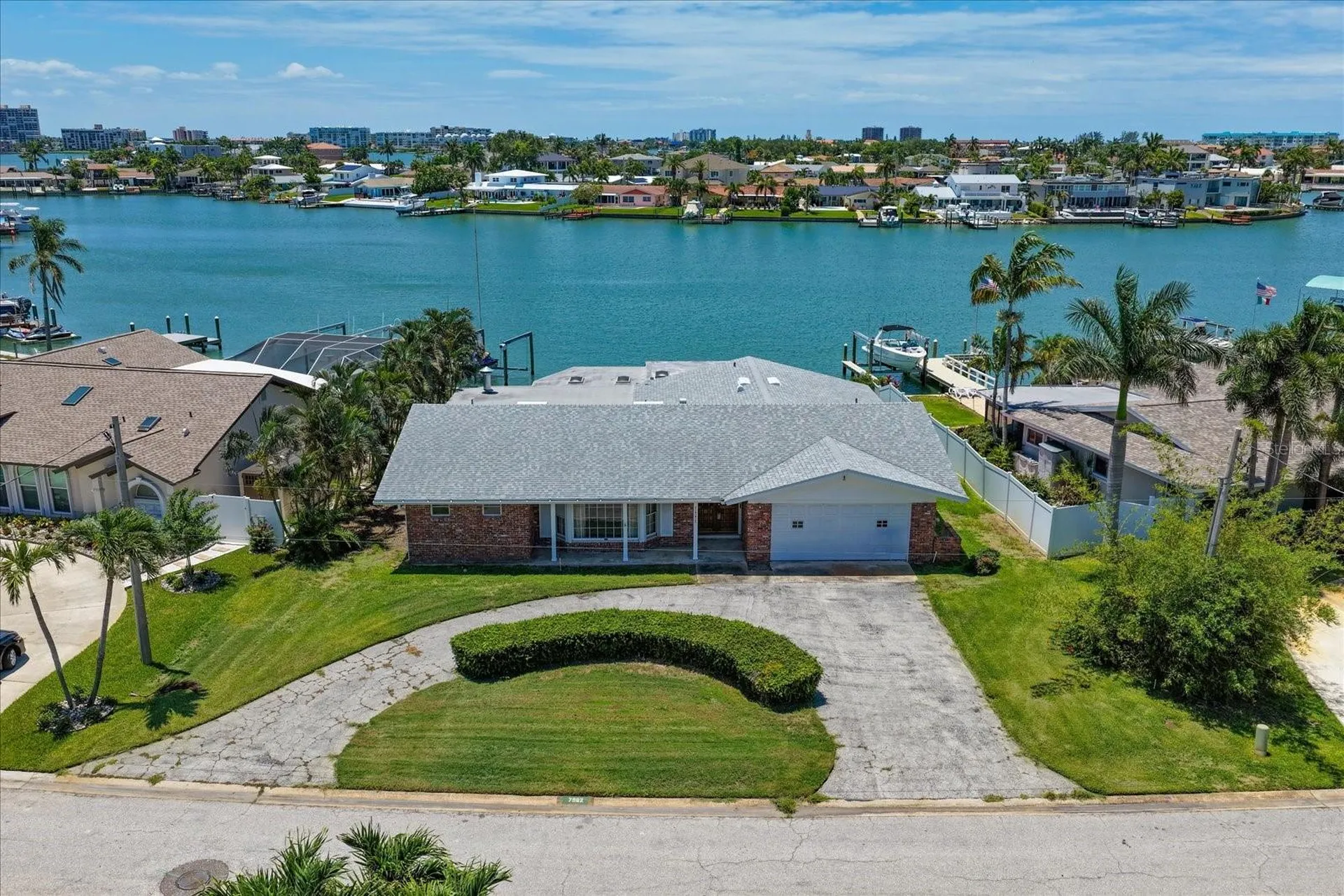 7962 9th Avenue S St Petersburg FL 33707